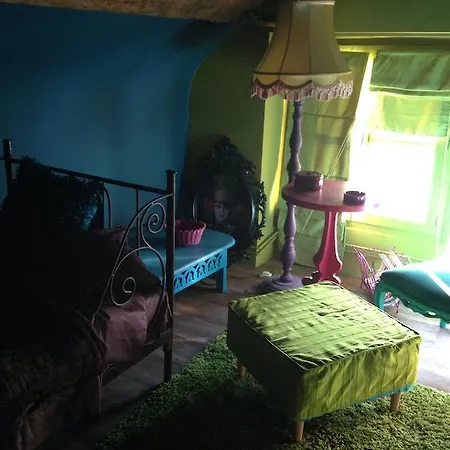 Des Gouts Et Des Couleurs Apartment